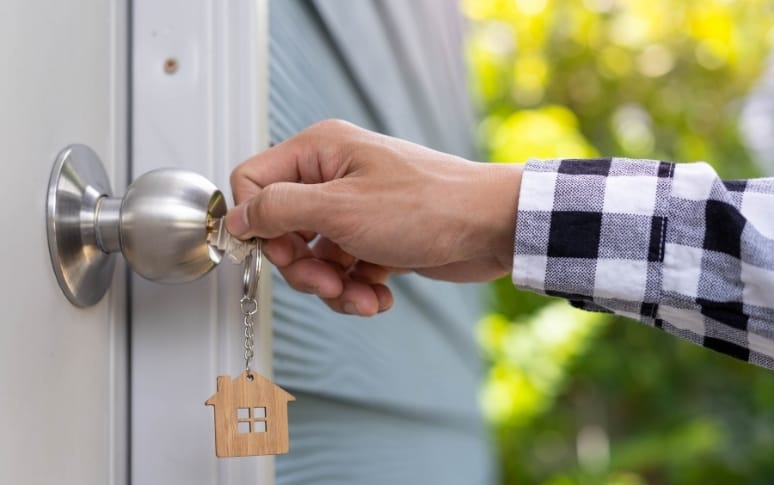 13. Swap Keys