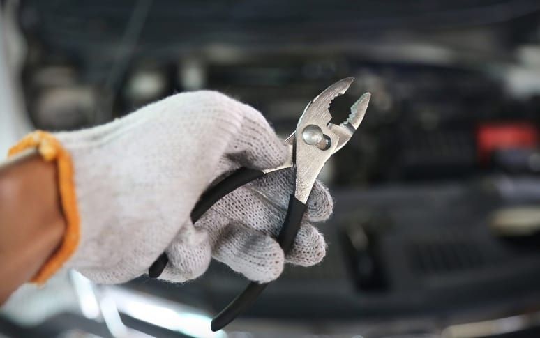1. Essential Tire-Changing Tools