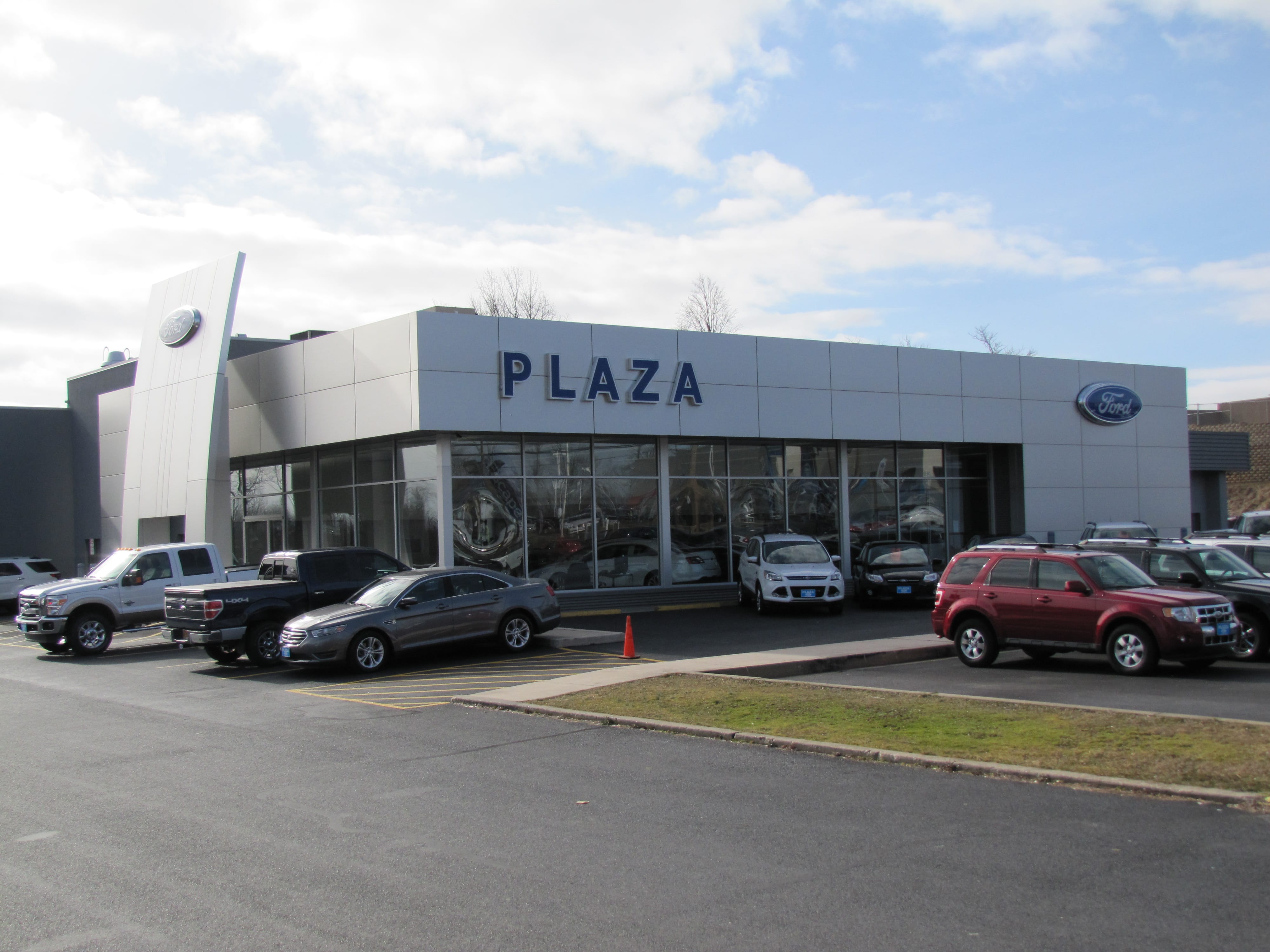 Plaza Ford