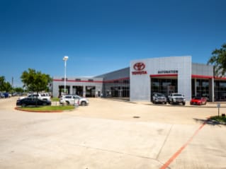 AutoNation Toyota Gulf Freeway