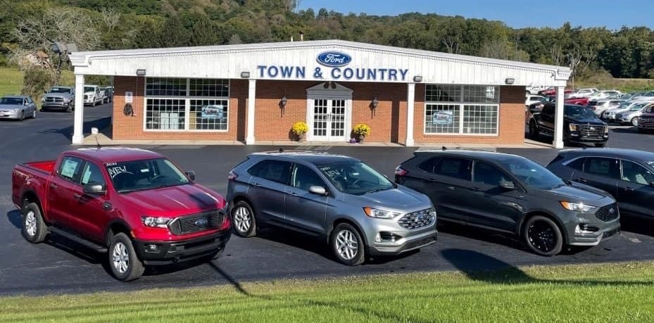 Town and Country Ford