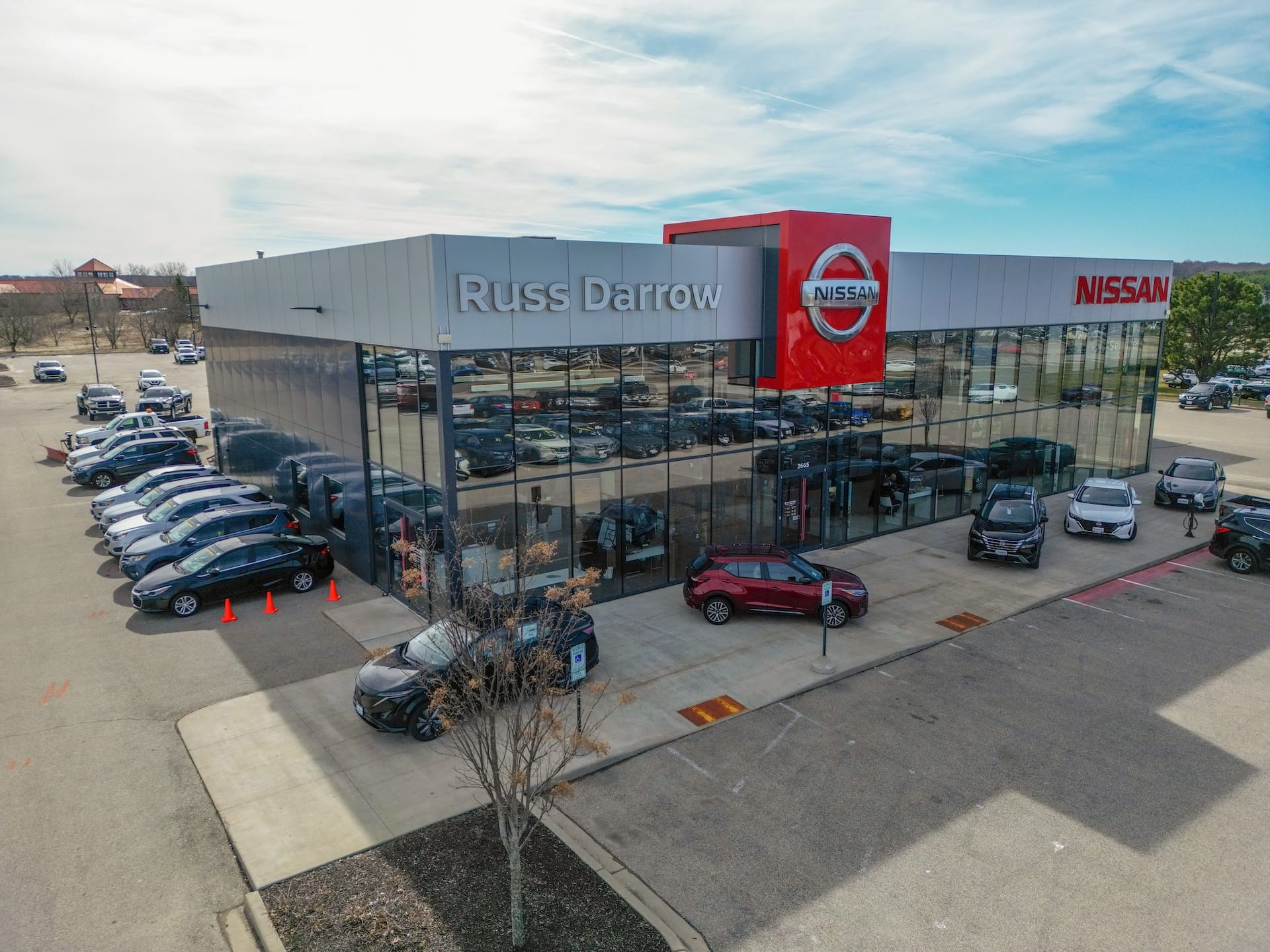 Russ Darrow Nissan of West Bend