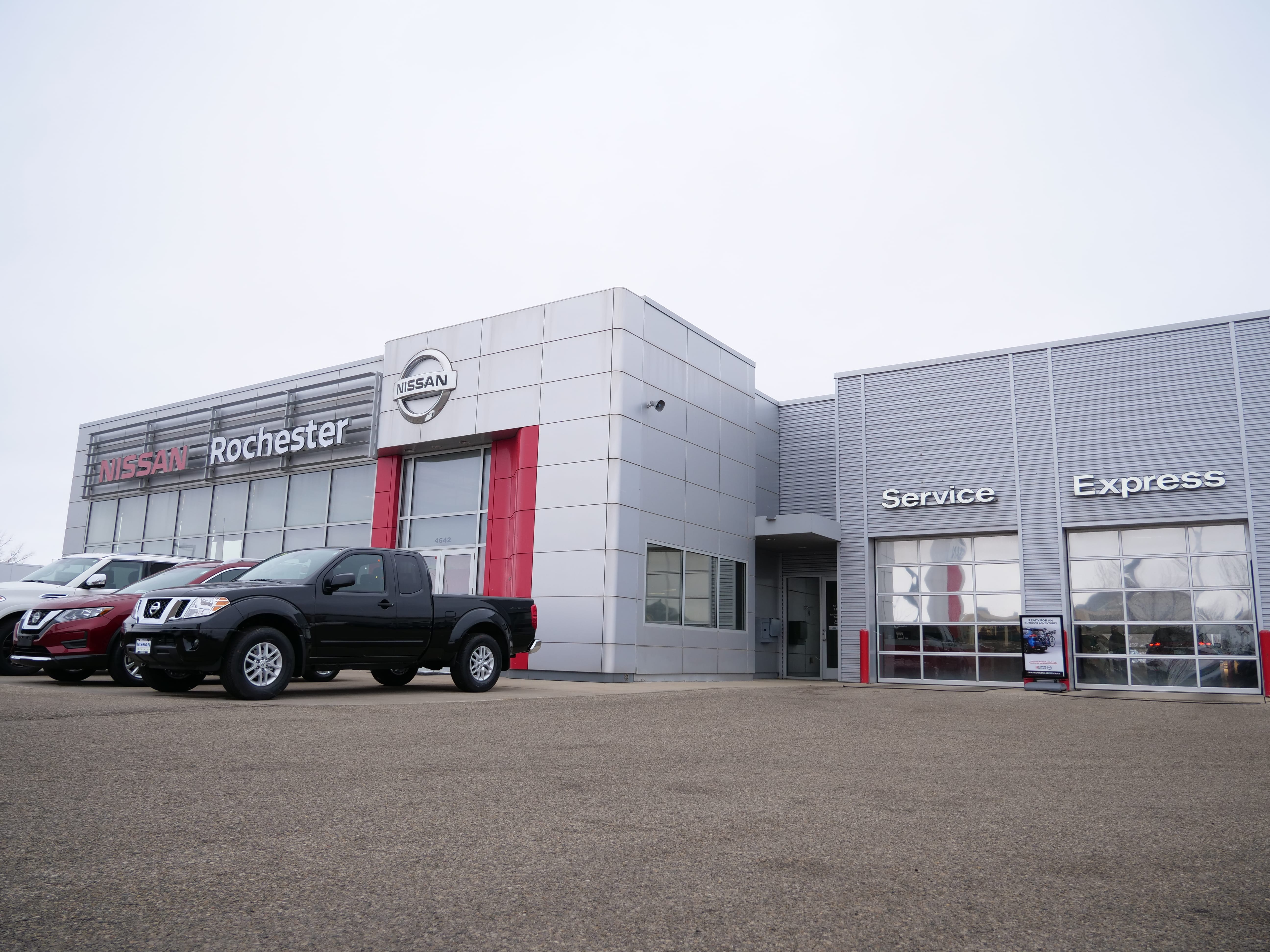 Nissan of Rochester