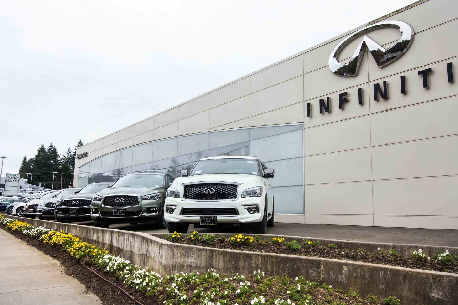 Bob Lanpheres Beaverton INFINITI