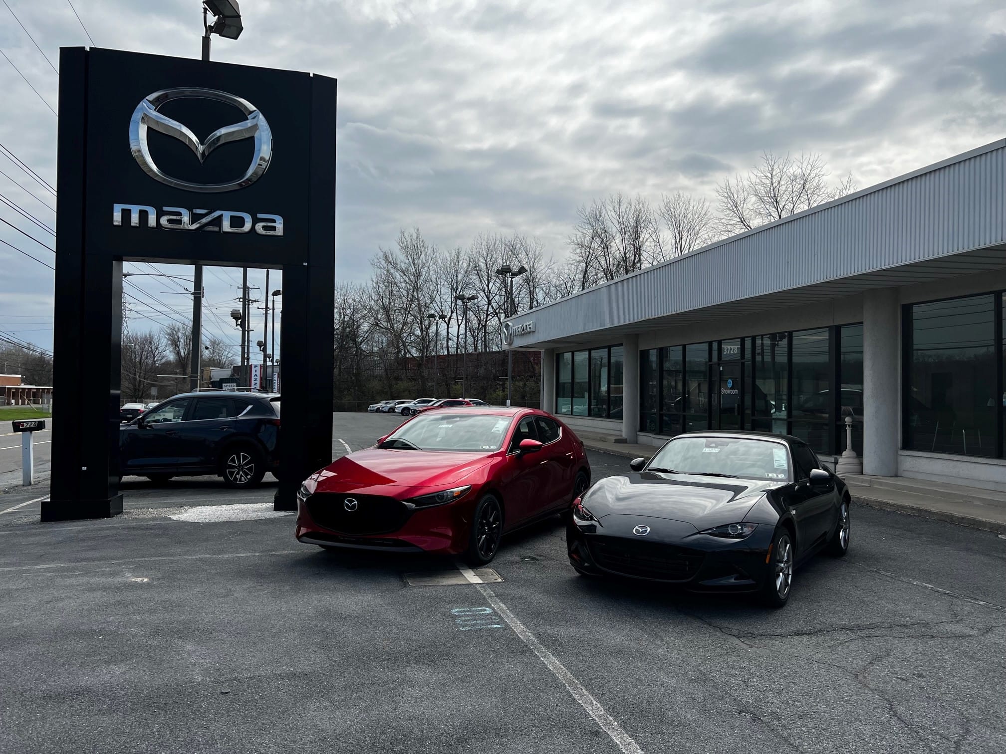 Piazza Mazda of Reading