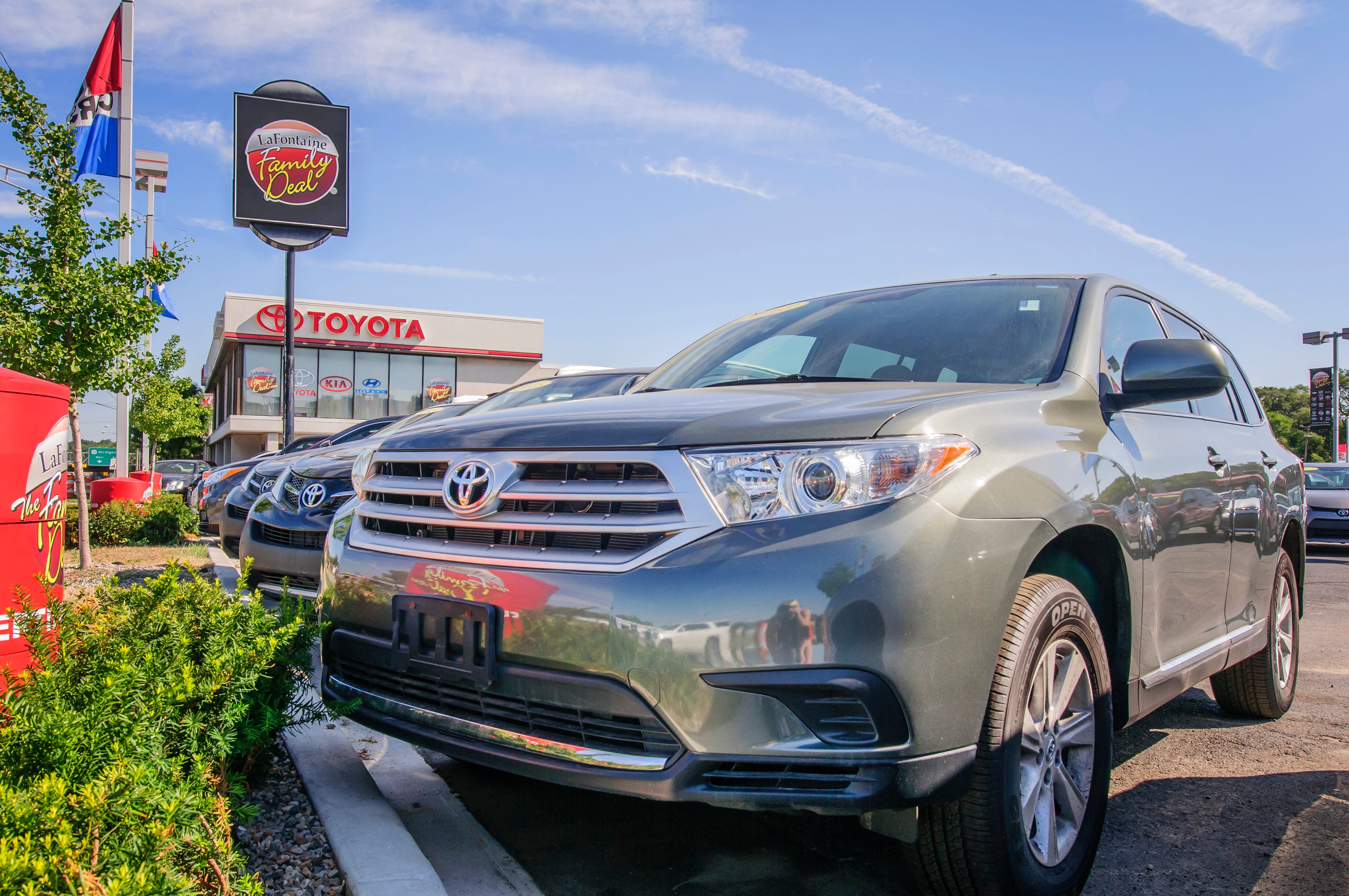 LaFontaine Toyota KIA of Dearborn