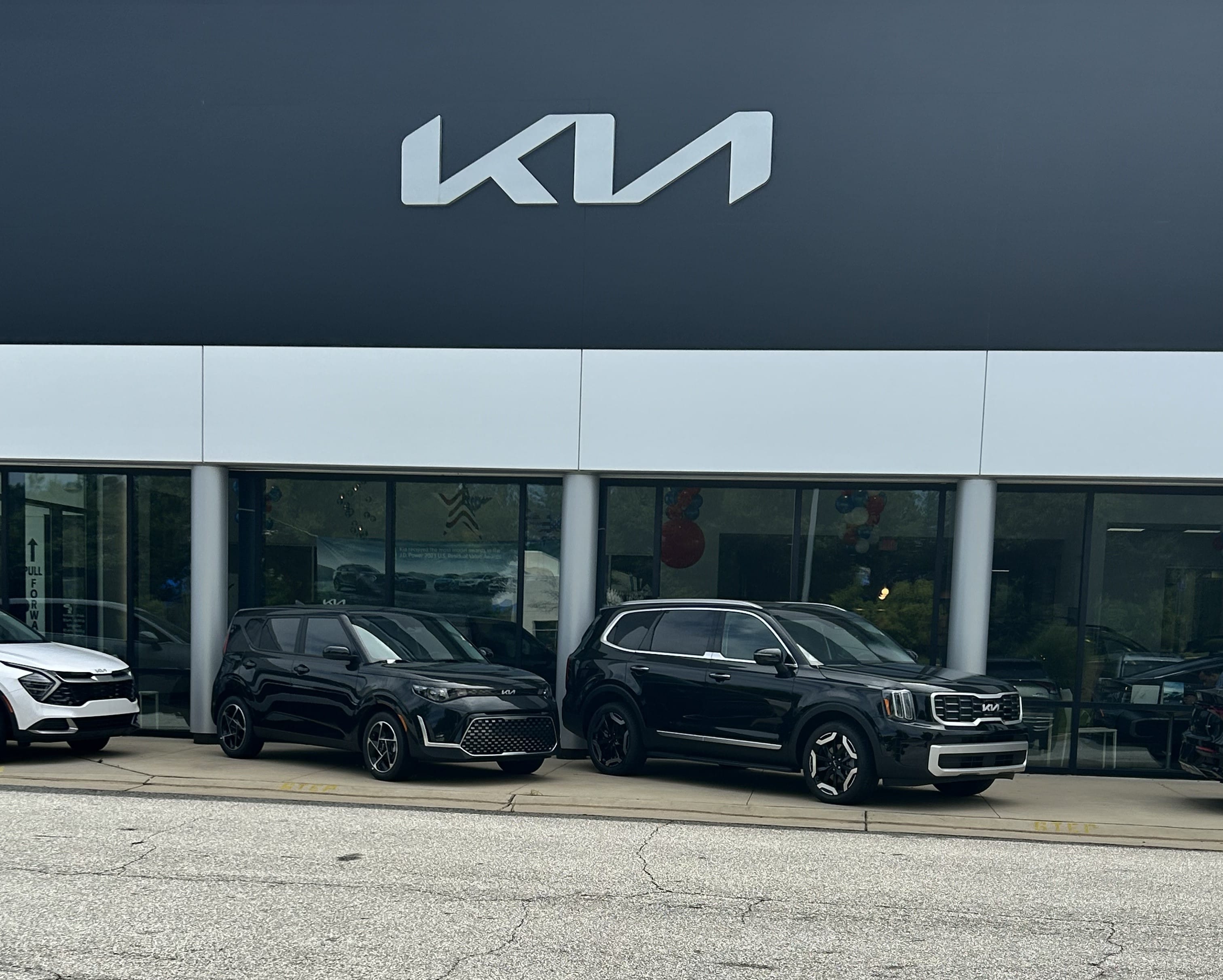 SONS KIA