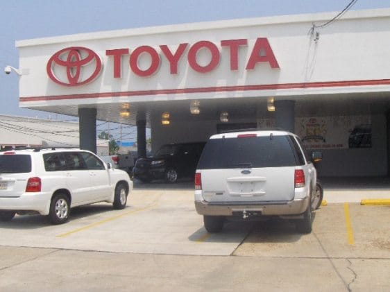 Lakeside Toyota