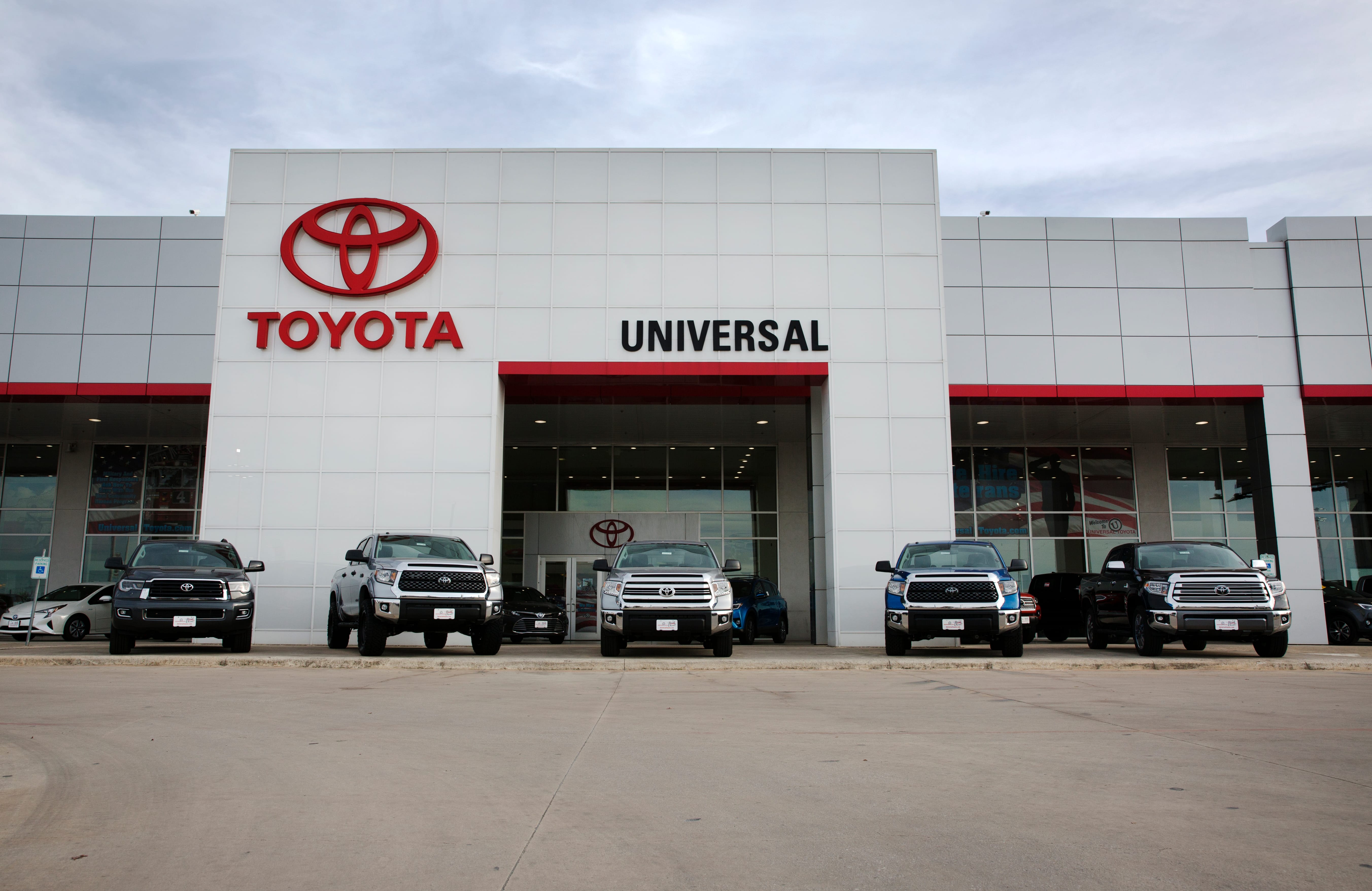 Universal Toyota