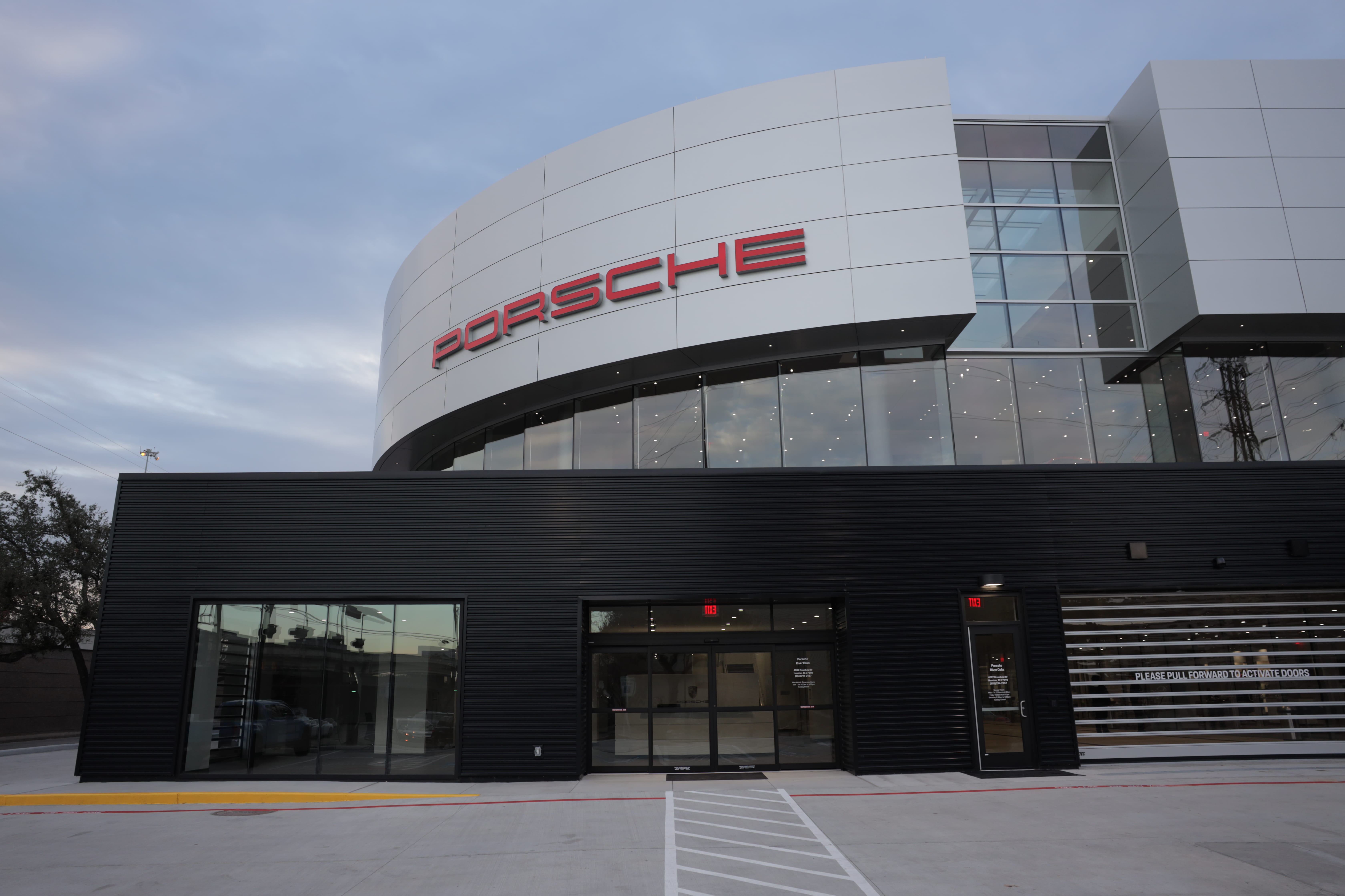Porsche River Oaks