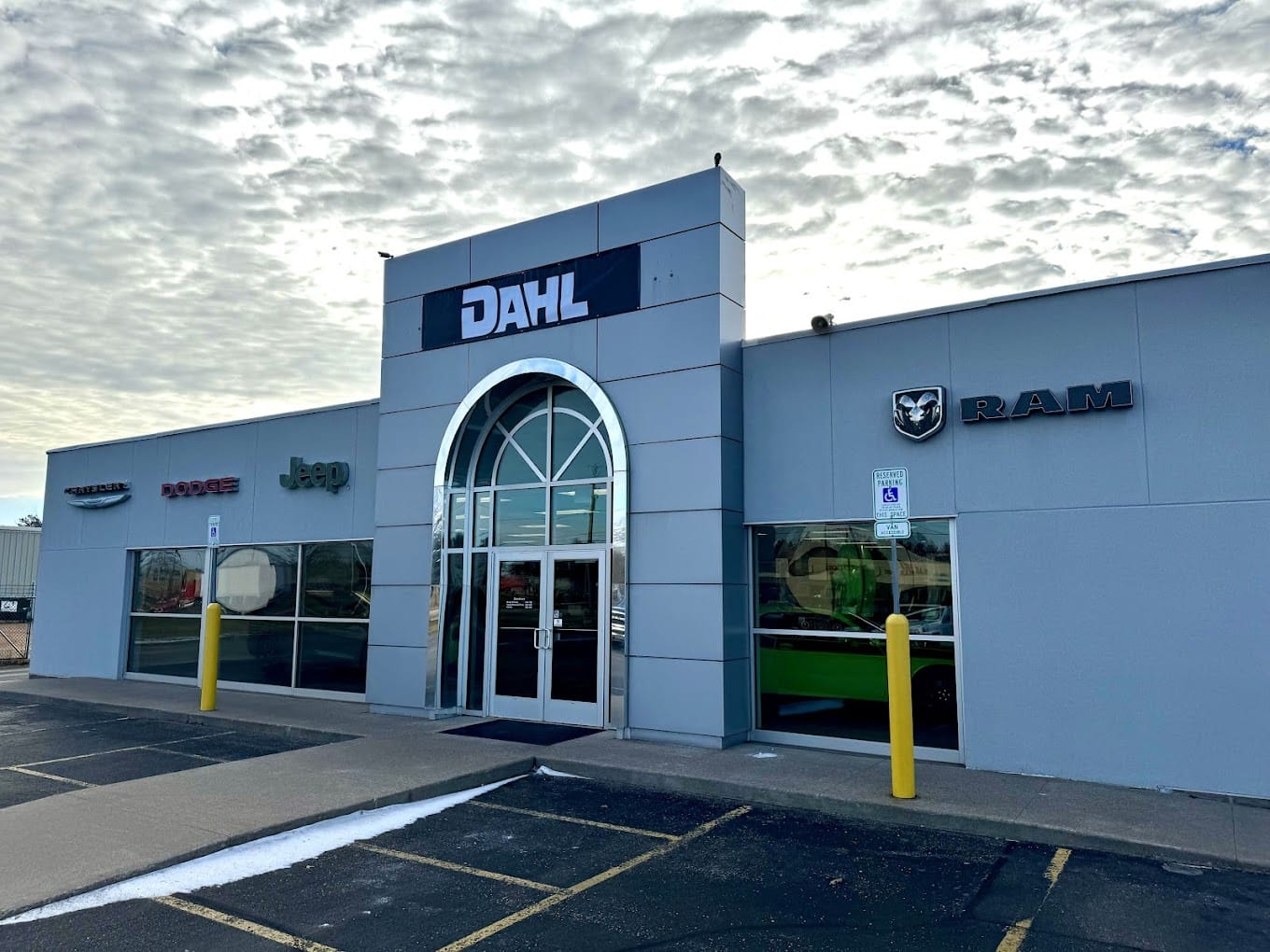 Dahl Chrysler Dodge Jeep Ram Stevens Point