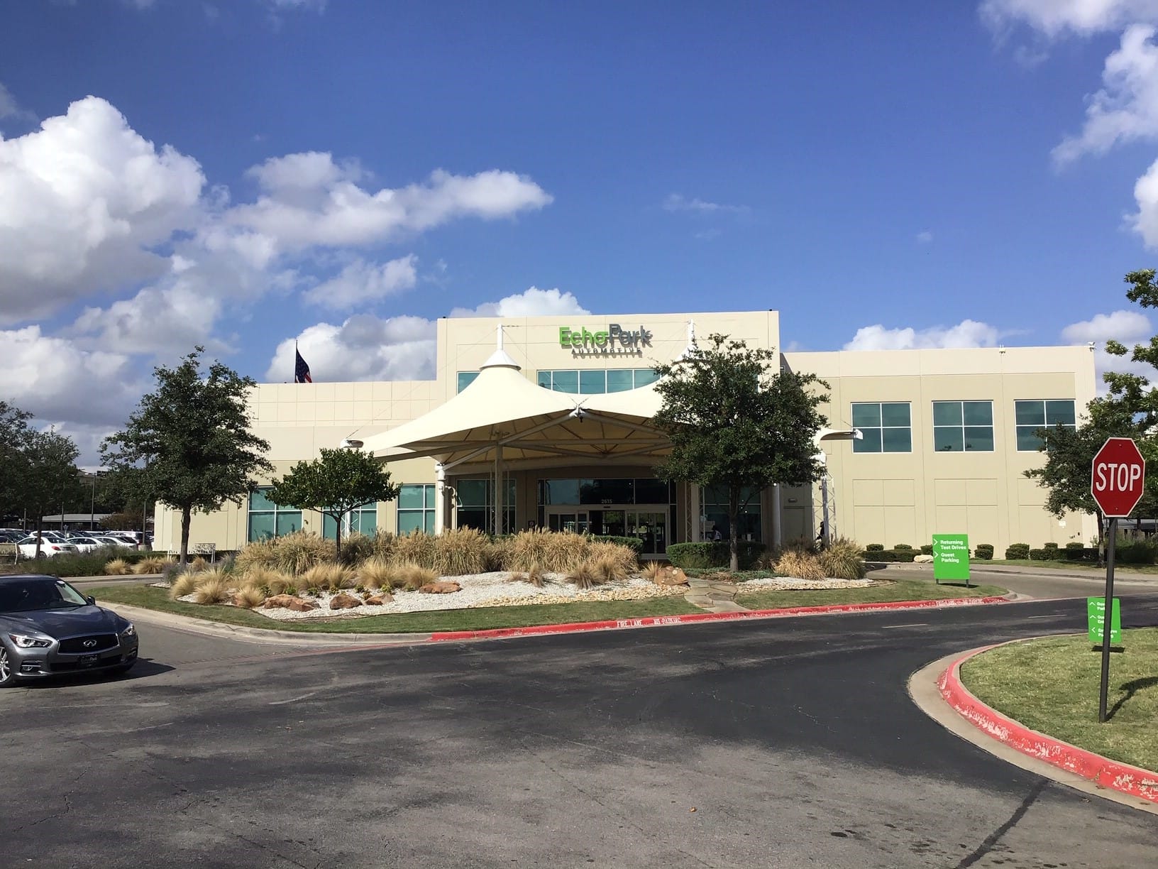 EchoPark Automotive Dallas (Grand Prairie)