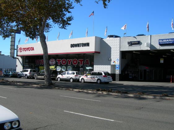 Downtown Toyota of Oakland