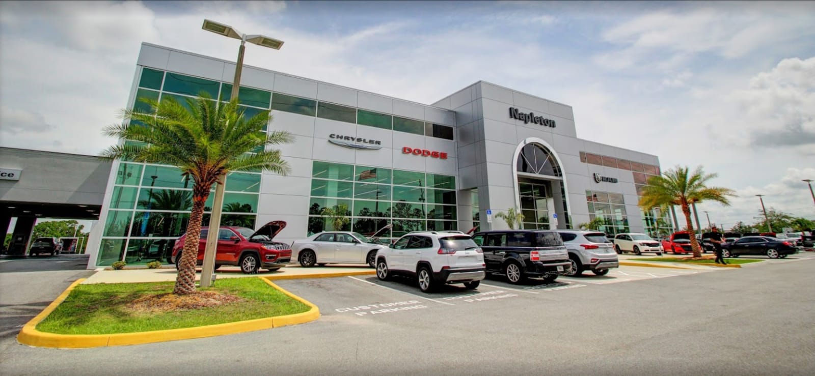 Napleton Clermont Chrysler Jeep Dodge RAM
