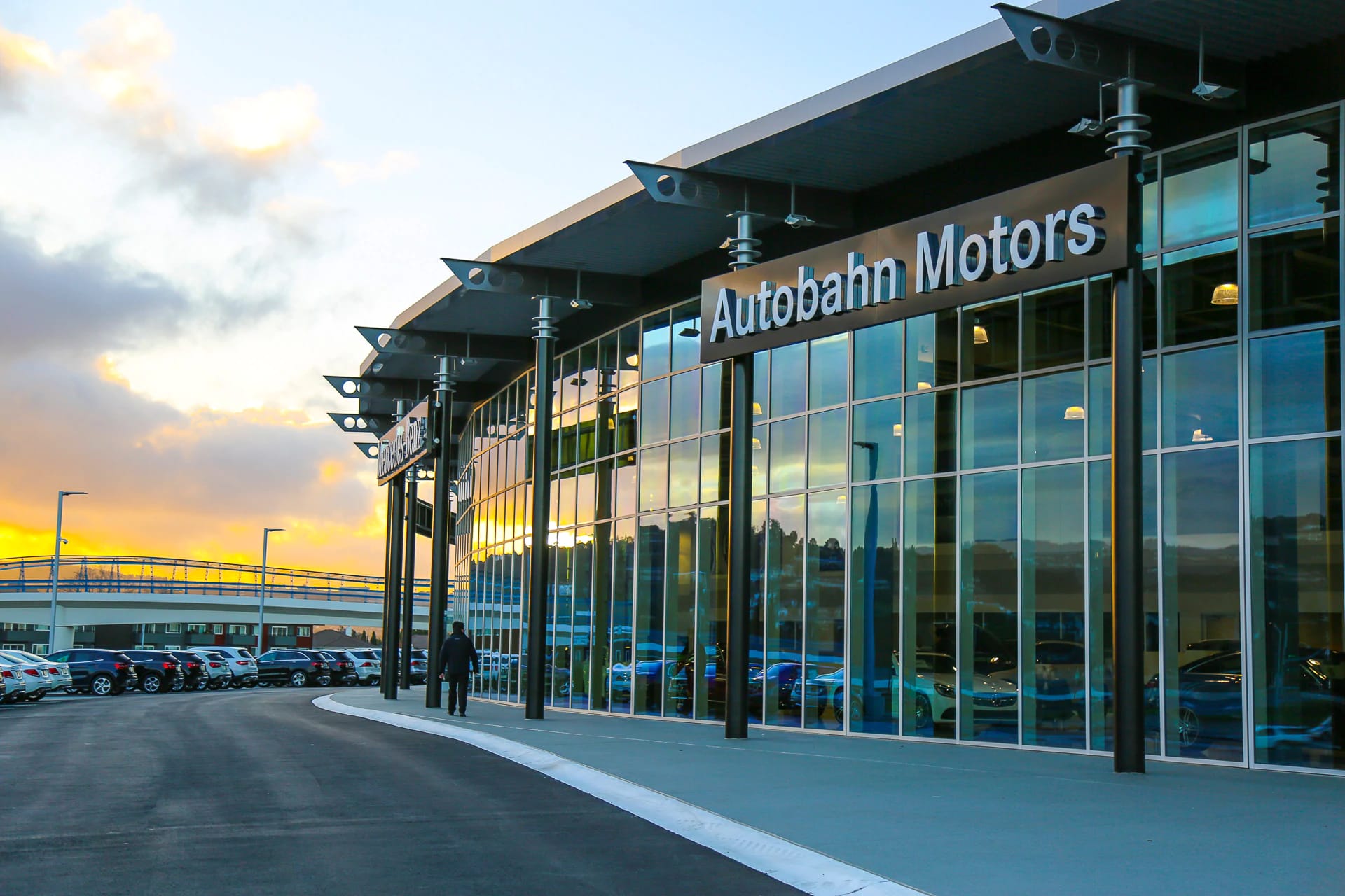 Autobahn Motors