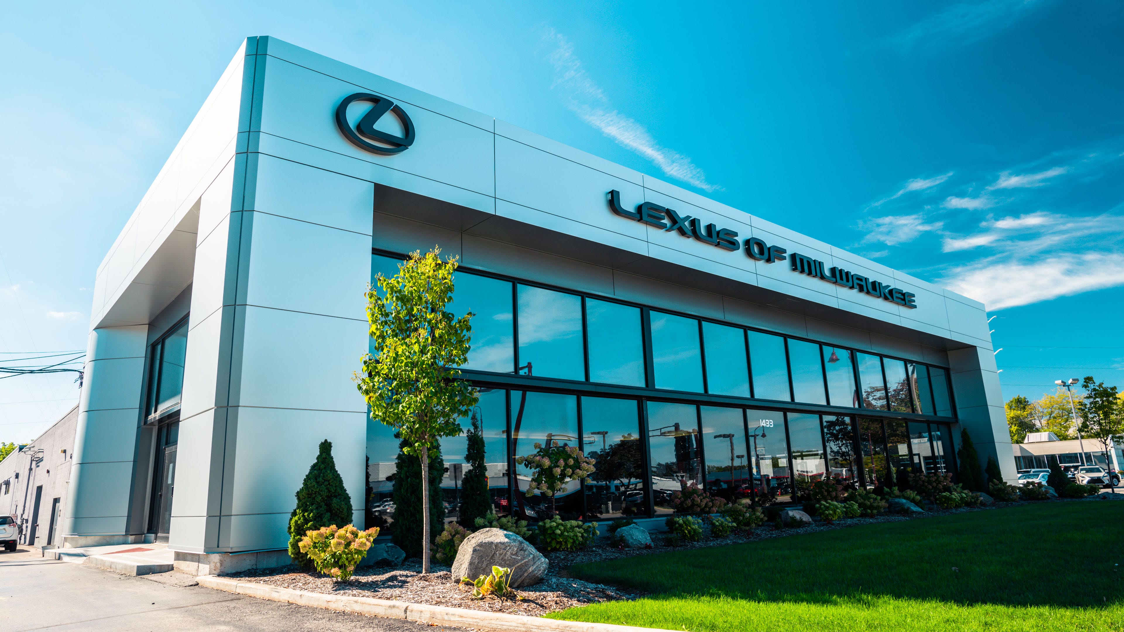 Lexus of Milwaukee