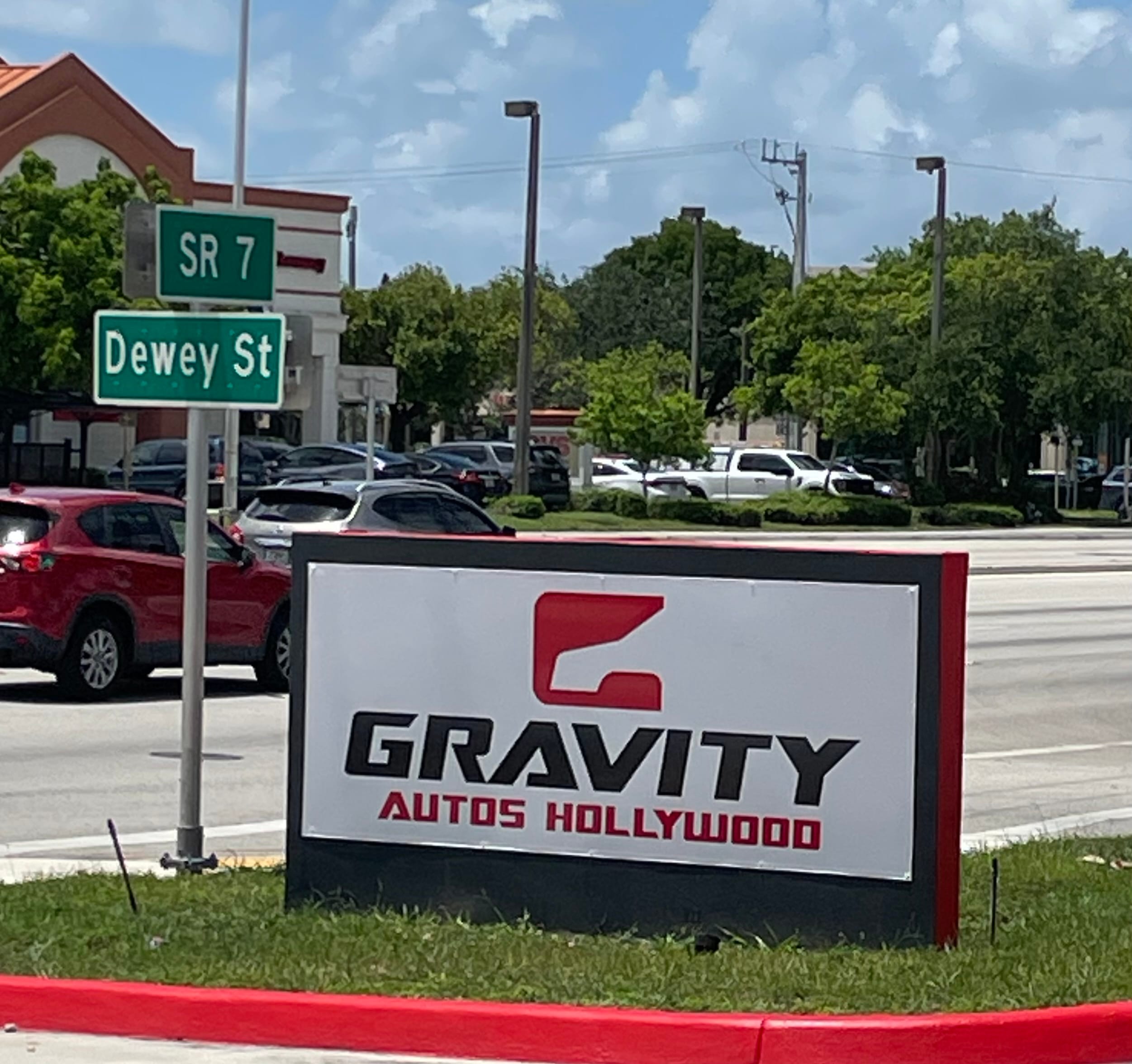 Gravity Autos Hollywood