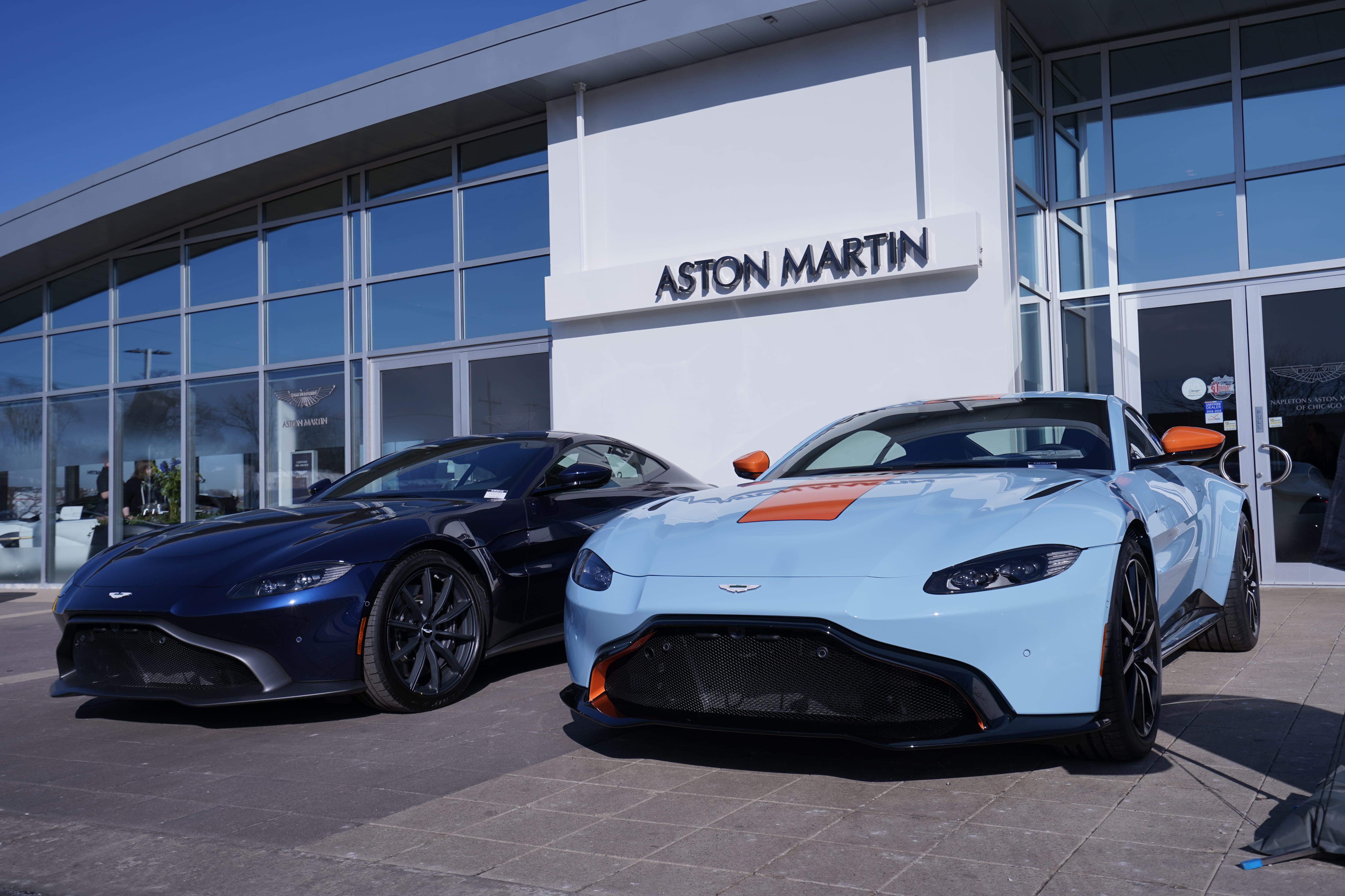 Napleton's Aston Martin of Chicago