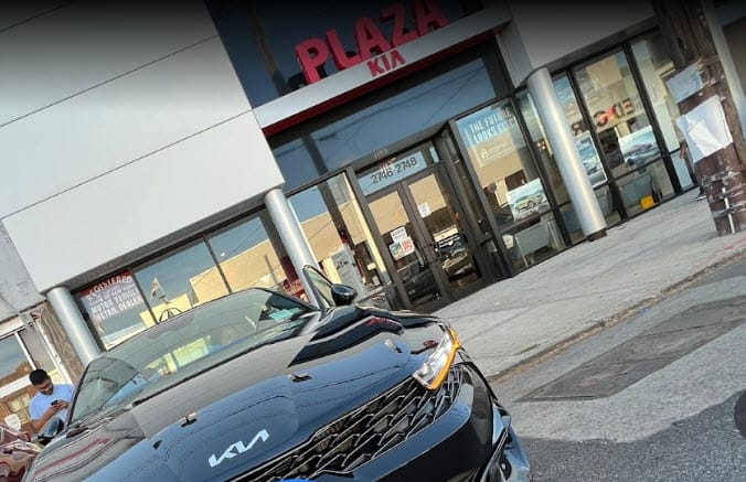 Plaza Kia