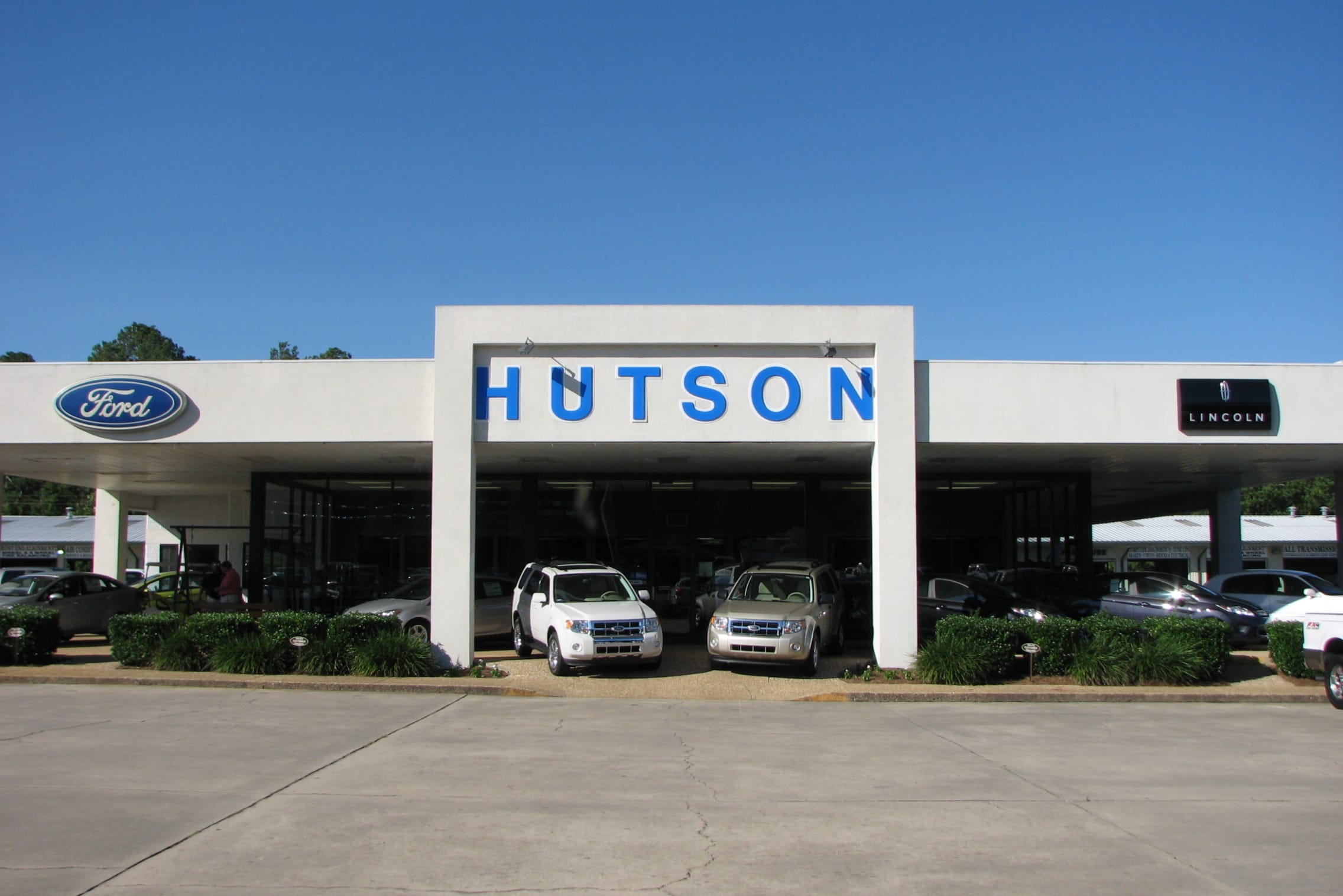 Robert Hutson Ford Lincoln Chrysler Dodge Jeep Ram