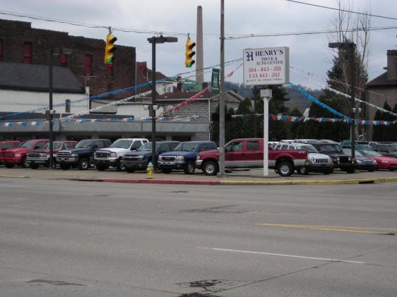 Henry's Truck & Auto Center