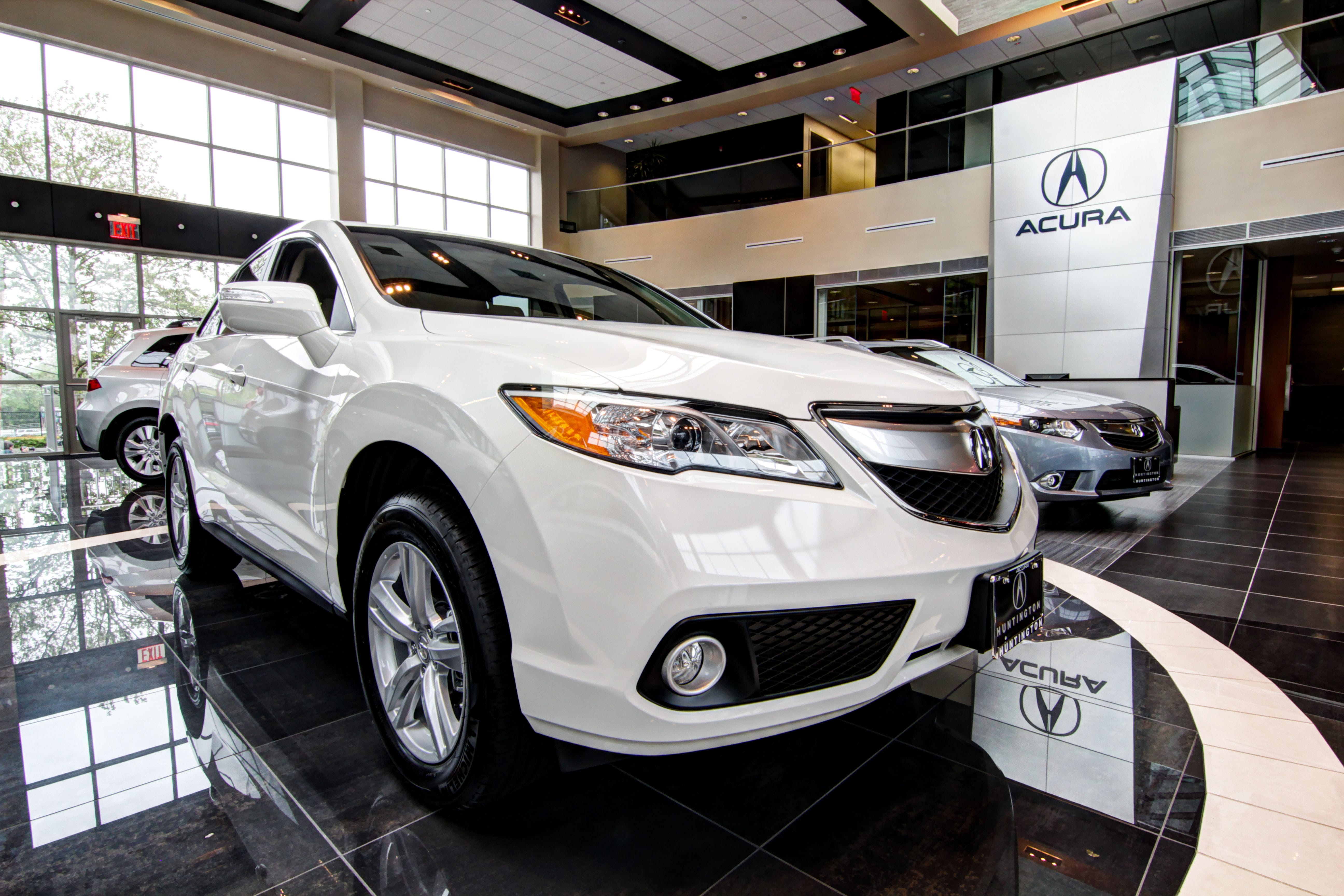 Acura of Huntington