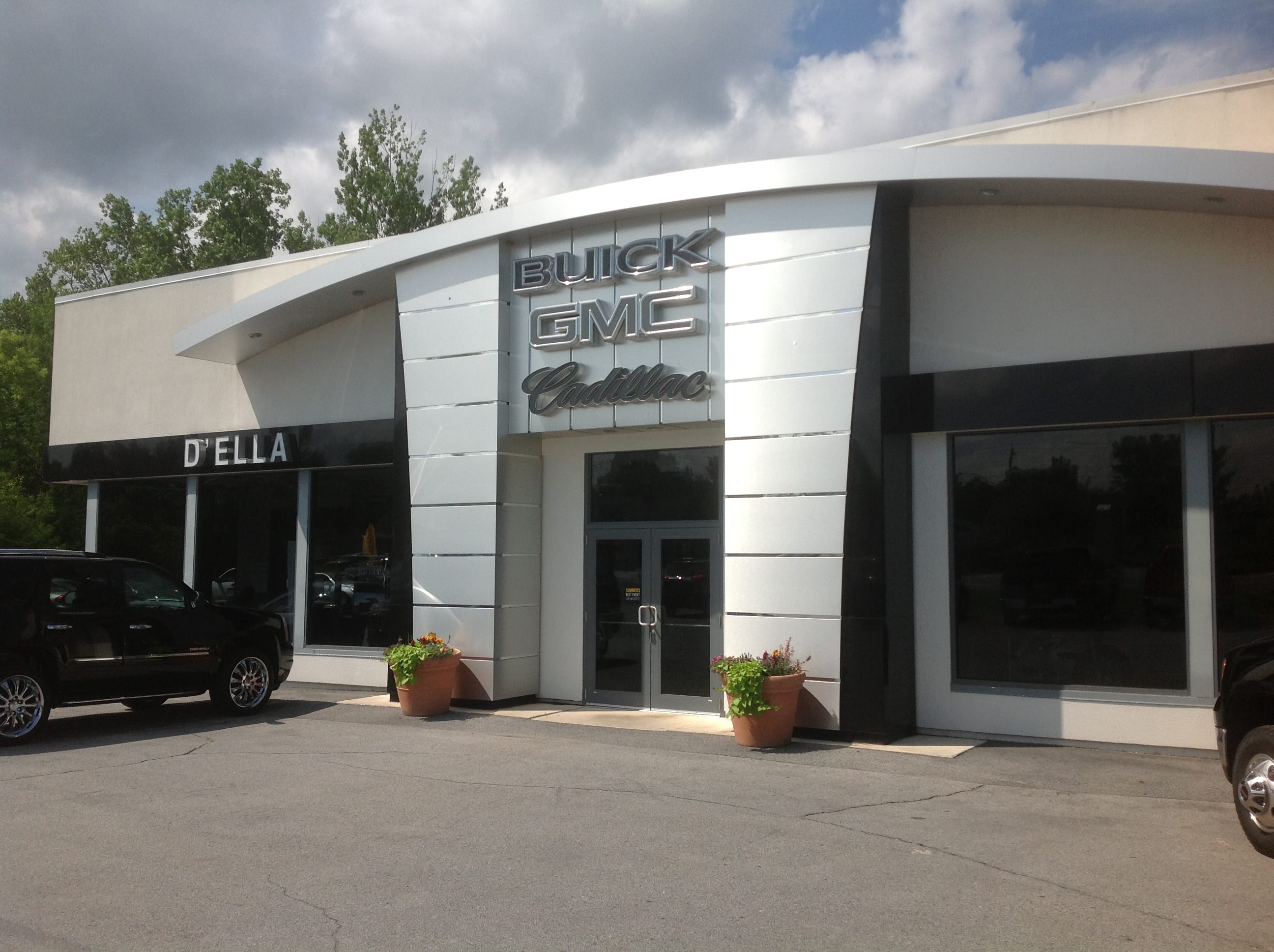 D'ELLA Buick GMC Cadillac