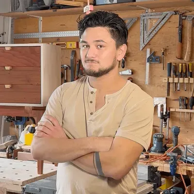 Ryan Warner - Custom Furniture & Carpentry