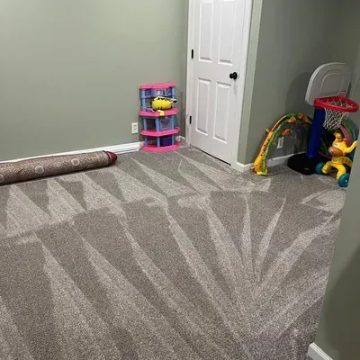 Eliana cleaning