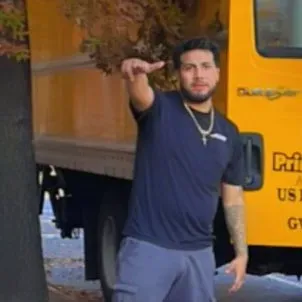 PRESTIGE MOVERS LLC