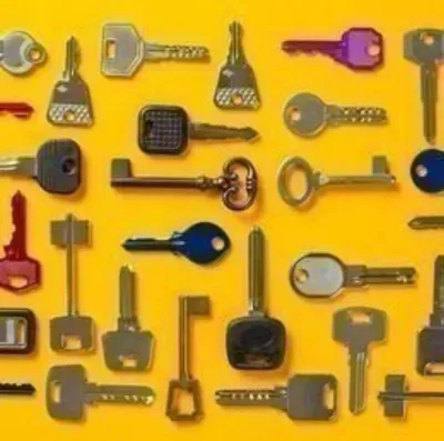 Yellow locksmith