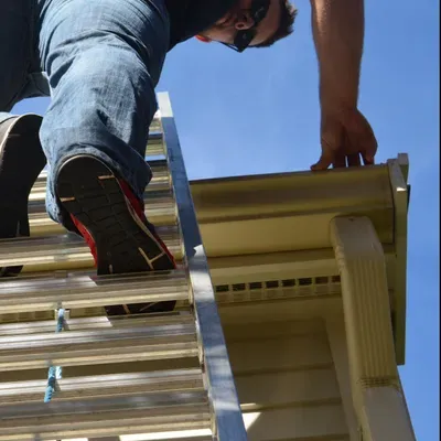 Recon Roofing and Gutters
