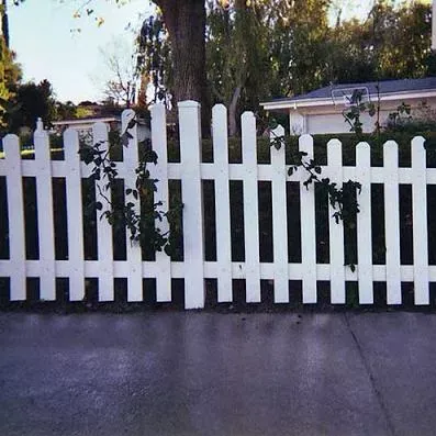 D Fence Builders