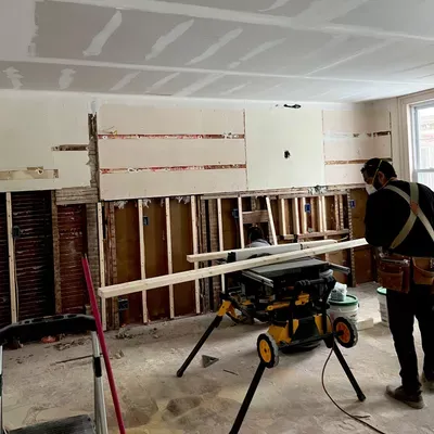 D George painting Llc