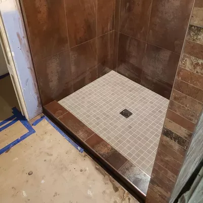 PJ-TILE LLC