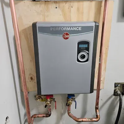 Plumbing Holmes essentials