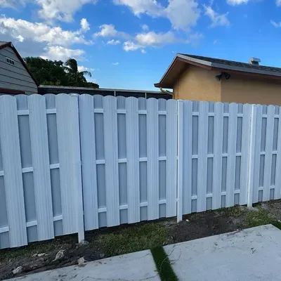 Pelegrin fence