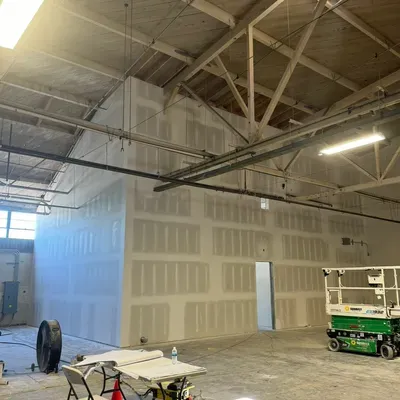 LGs DRYWALL REPAIR