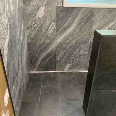 Handier Tile man
