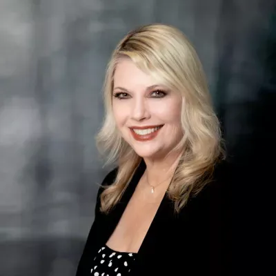 Dr. Carla McGowan Dallas & Online, No Ins.