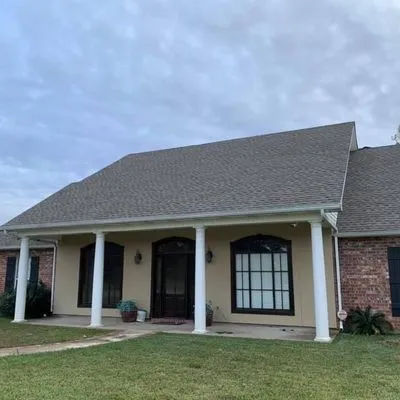 Gunn's Roofing And Mobile Home Repairs LLC