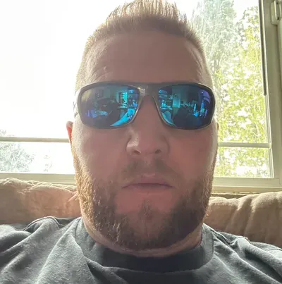 Blade Construction LLC