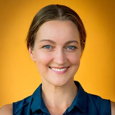 KeepBookers - Elena