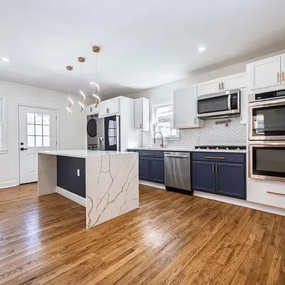 Sunshine Construction LLC