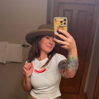 Mega Pet Sitting/House Sitting/Cleaning