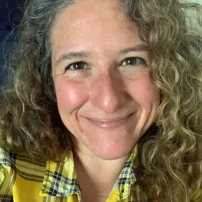 Amber Michelle Wolf