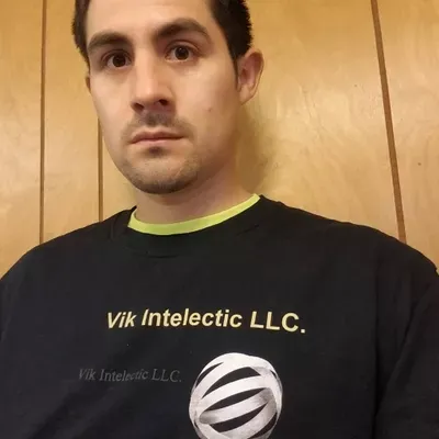 Vik Intelectic.