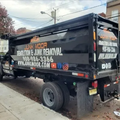 JUNK MOOR, LLC