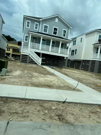 White house contractors Llc