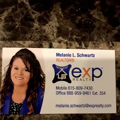 Melanie Schwartz -Realtor